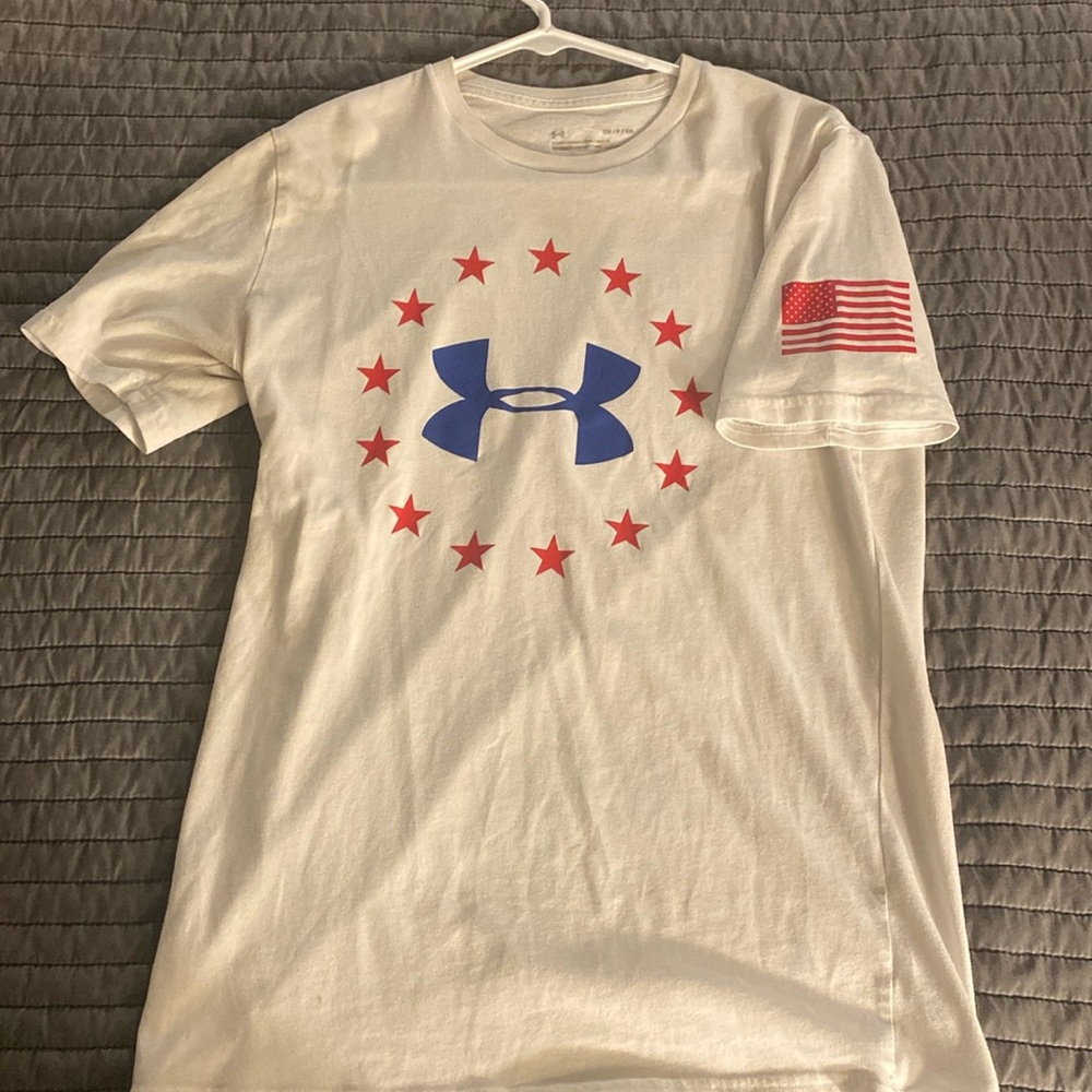 Under Armor Short Sleeve Shirt